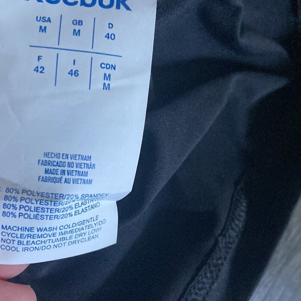 NWOT Reebok Play Dry Fitted Shirt Sz Medium - Picture 5 of 6